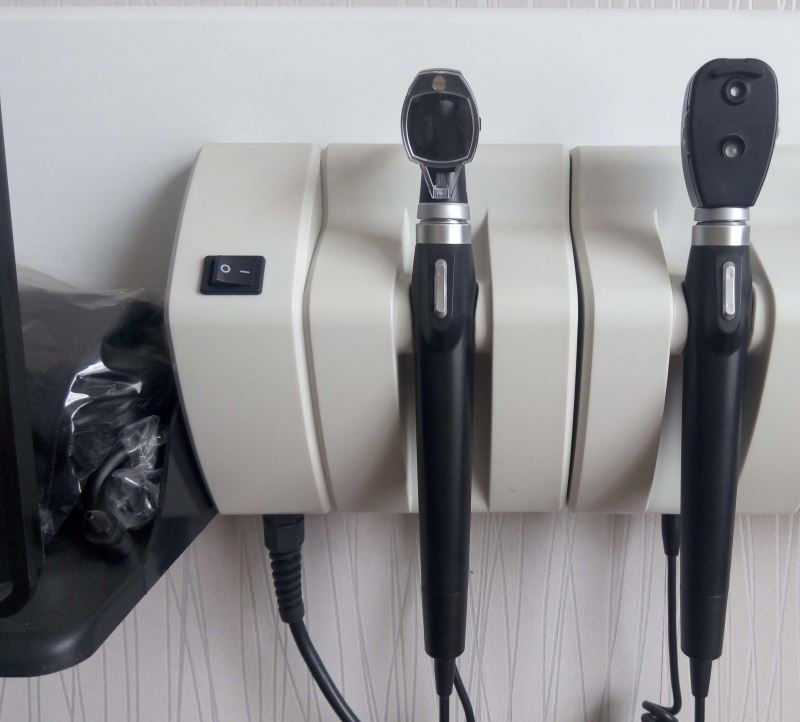 2025 ENT Diagnostic Kit Wall M - مراجعة Otoscope Ophthalmoscope Set وسعره