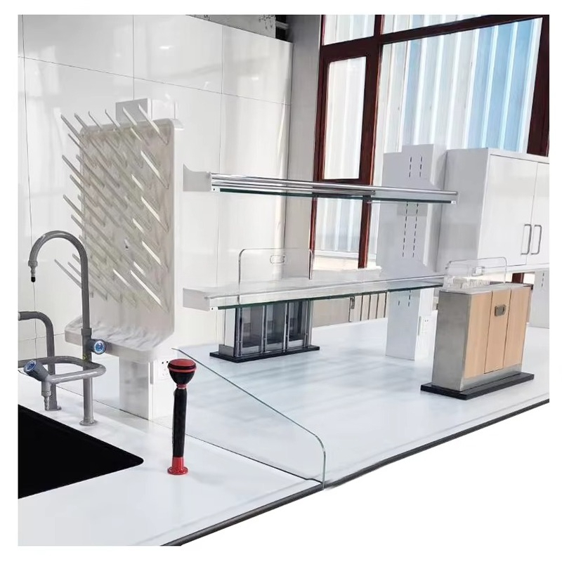Medical Laboratory Furniture I - مراجعة Medical Labs وسعره